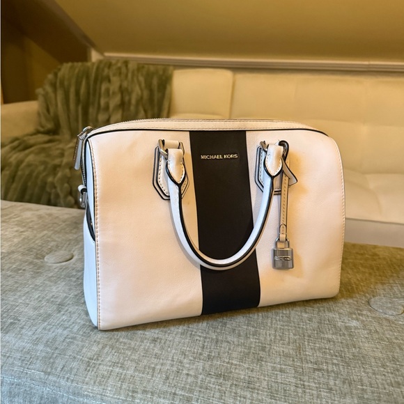 Michael Kors Handbags - Michael Kors White and Black Women's Bag